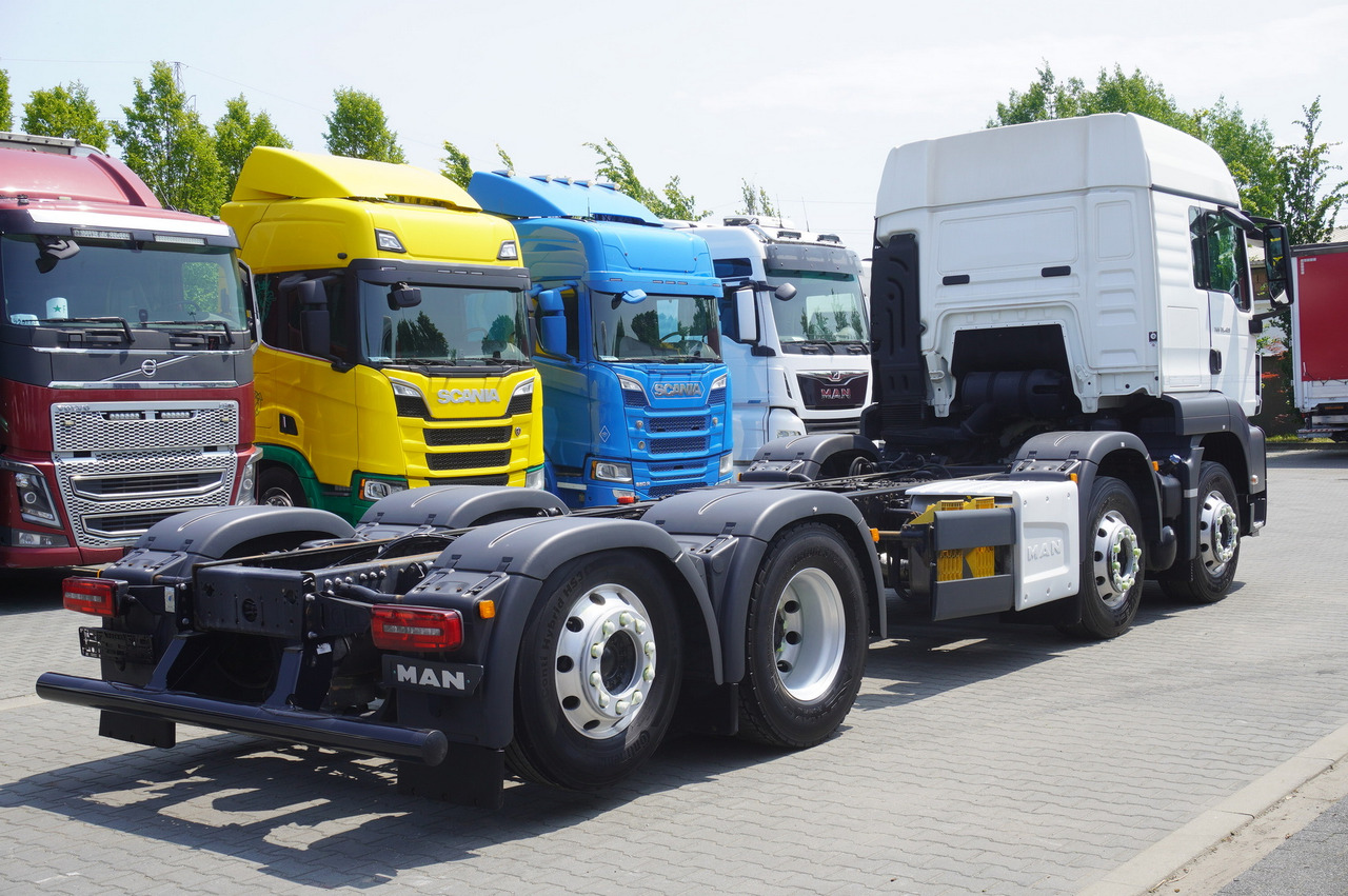 MAN TGS 35.420 8x2 / Chassis 6.4 m / 3 steered axles - شاحنة كرين: صور 5 MAN TGS 35.420 8x2 / Chassis 6.4 m / 3 steered axles - شاحنة كرين: صور 5