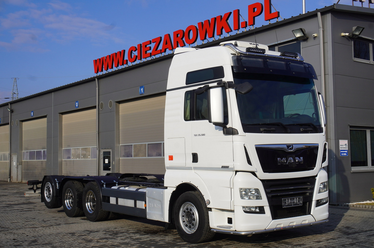 MAN TGX 35.580 E6 8x4/4 - 8.8m chassis frame - شاحنة كرين: صور 1 MAN TGX 35.580 E6 8x4/4 - 8.8m chassis frame - شاحنة كرين: صور 1
