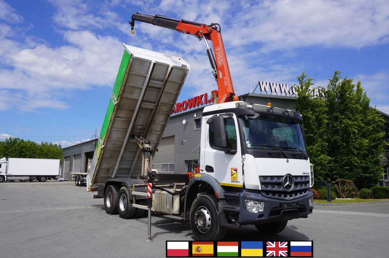 MERCEDES-BENZ AROCS 2633 6x4 / 5.5 T crane FASSI F135 / Tipper 15 EPAL - شاحنة كرين: صور 1 MERCEDES-BENZ AROCS 2633 6x4 / 5.5 T crane FASSI F135 / Tipper 15 EPAL - شاحنة كرين: صور 1
