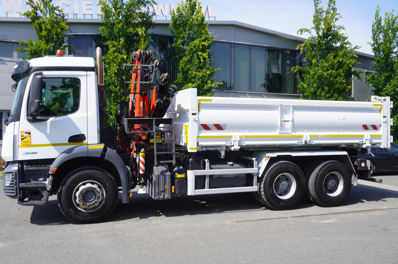 MERCEDES-BENZ AROCS 2636 / Fassi F155A.0.22 crane 6t / 120 tho. km / 3-sided dump truck / 2 x Bordmatic - شاحنات مسطحة, شاحنة كرين: صور 4 MERCEDES-BENZ AROCS 2636 / Fassi F155A.0.22 crane 6t / 120 tho. km / 3-sided dump truck / 2 x Bordmatic - شاحنات مسطحة, شاحنة كرين: صور 4