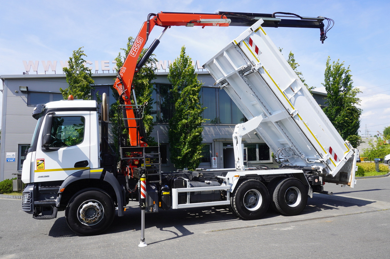 MERCEDES-BENZ AROCS 2636 / Fassi F155A.0.22 crane 6t / 120 tho. km / 3-sided dump truck / 2 x Bordmatic - شاحنة كرين: صور 5 MERCEDES-BENZ AROCS 2636 / Fassi F155A.0.22 crane 6t / 120 tho. km / 3-sided dump truck / 2 x Bordmatic - شاحنة كرين: صور 5