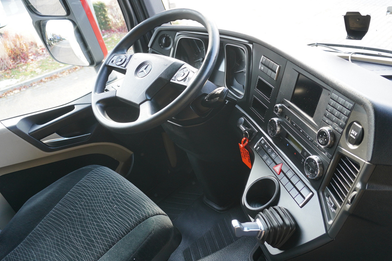 شاحنة ستارة MERCEDES-BENZ Actros 1835 E6 4×2 / Curtainsider 21 pallets / tail lift 1.5t: صور 12