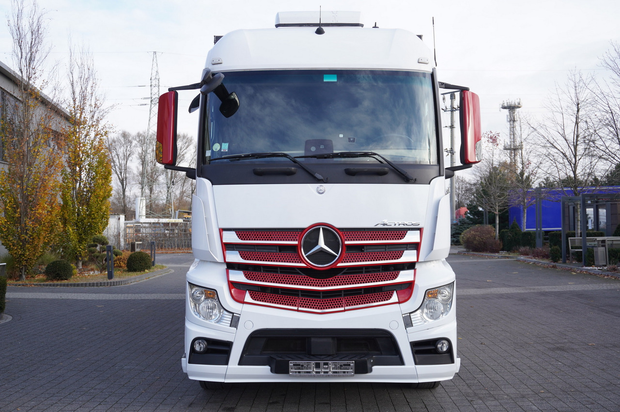 MERCEDES-BENZ Actros 1835 E6 4×2 / Curtainsider 21 pallets / tail lift 1.5t - شاحنة ستارة: صور 4 MERCEDES-BENZ Actros 1835 E6 4×2 / Curtainsider 21 pallets / tail lift 1.5t - شاحنة ستارة: صور 4