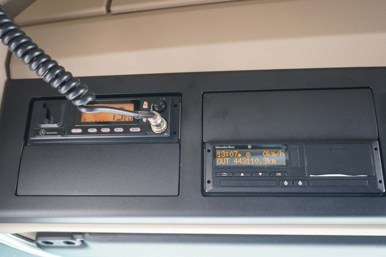 تأجير MERCEDES-BENZ Actros 1840 E6 4×2 / NEW Tow Truck platform 9.25 m / Lounge cabin MERCEDES-BENZ Actros 1840 E6 4×2 / NEW Tow Truck platform 9.25 m / Lounge cabin: صور 22 تأجير MERCEDES-BENZ Actros 1840 E6 4×2 / NEW Tow Truck platform 9.25 m / Lounge cabin MERCEDES-BENZ Actros 1840 E6 4×2 / NEW Tow Truck platform 9.25 m / Lounge cabin: صور 22