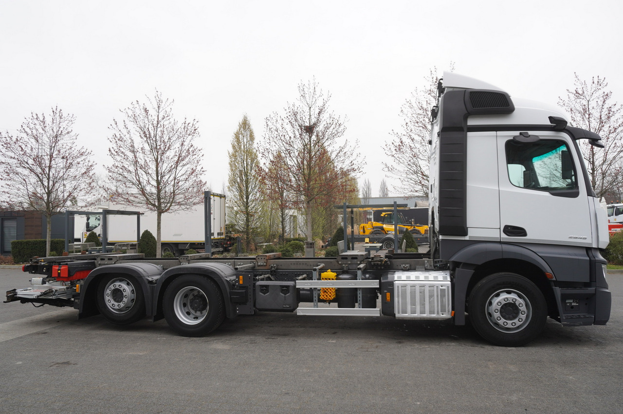 MERCEDES-BENZ Actros 2545 6×2 MP5 / ADR / several units - شاحنات الحاويات/ جسم علوي قابل للتغيير شاحنة: صور 2 MERCEDES-BENZ Actros 2545 6×2 MP5 / ADR / several units - شاحنات الحاويات/ جسم علوي قابل للتغيير شاحنة: صور 2