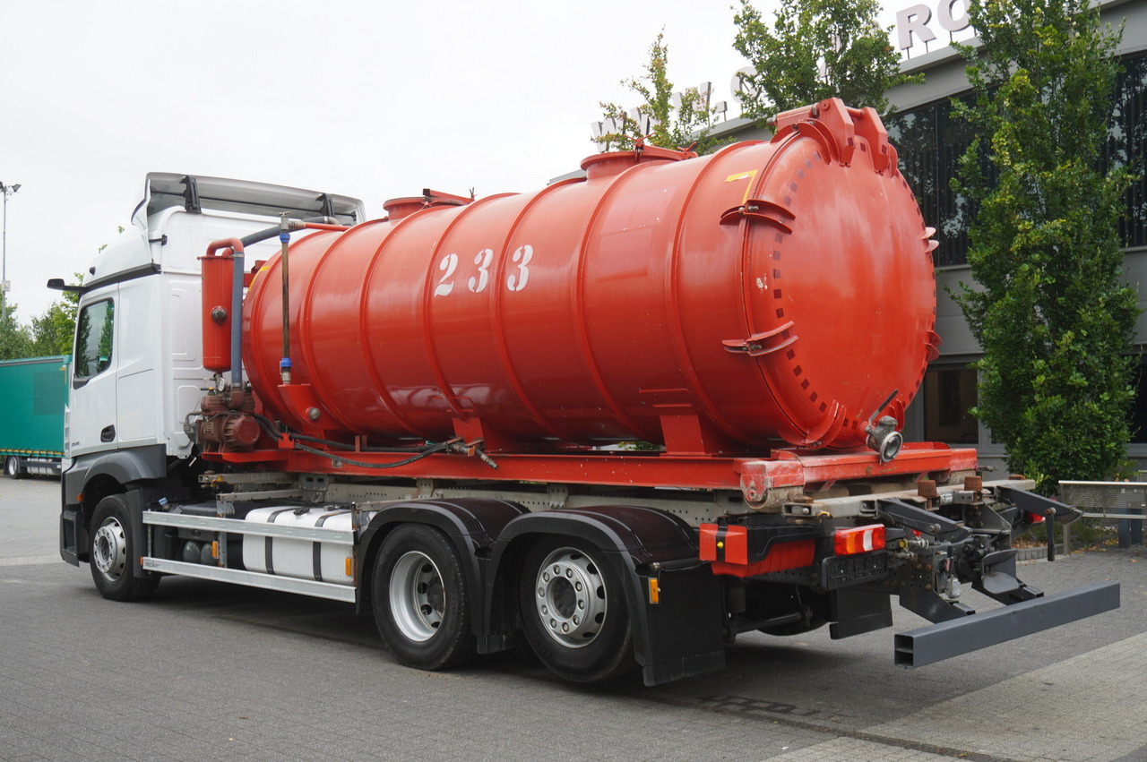 MERCEDES-BENZ Actros 2545 6 × 2 MP5 / NEW septic barrel 13000 L - شاحنة صهريج: صور 3 MERCEDES-BENZ Actros 2545 6 × 2 MP5 / NEW septic barrel 13000 L - شاحنة صهريج: صور 3