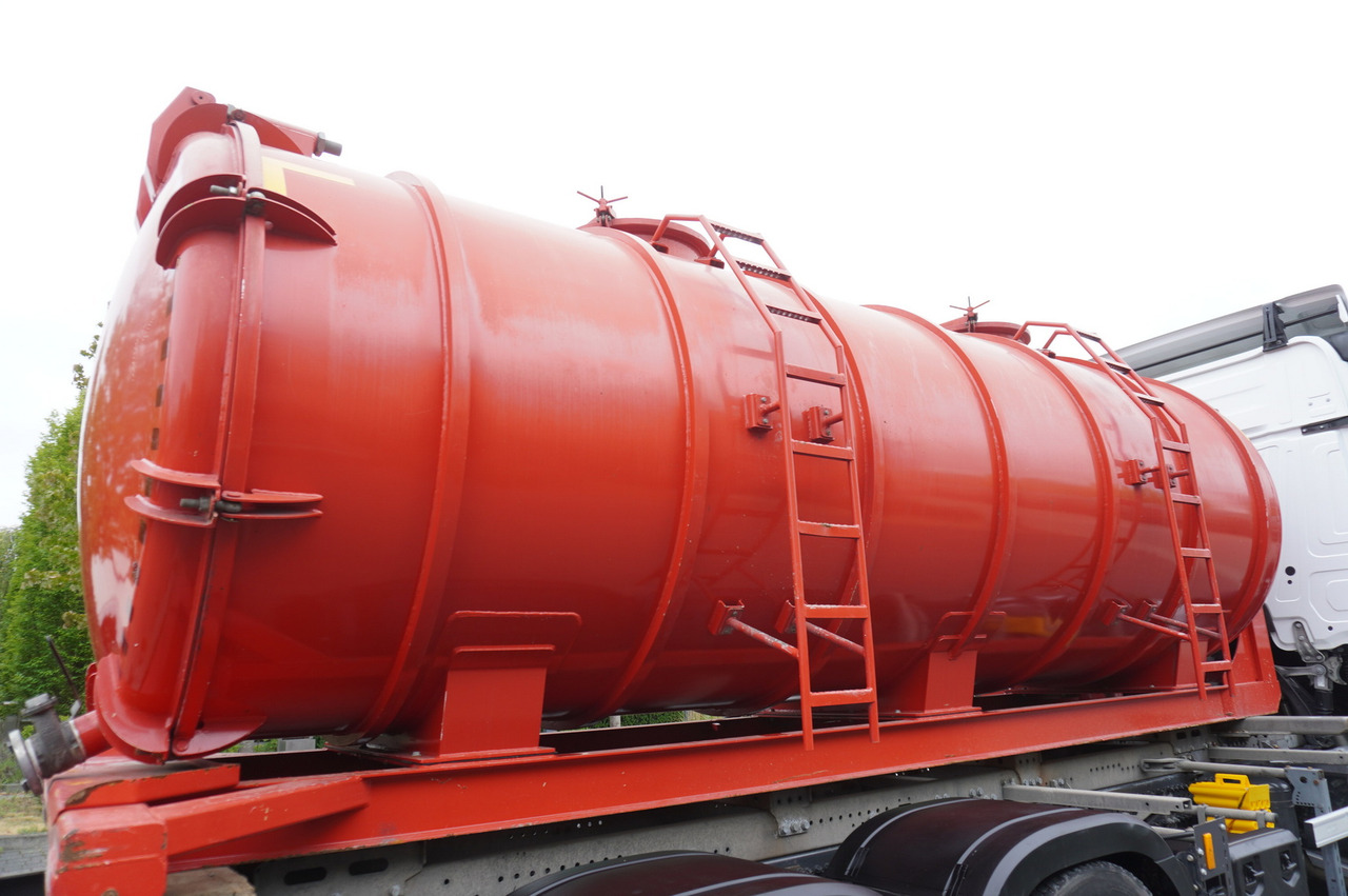 تأجير MERCEDES-BENZ Actros 2545 6 × 2 MP5 / NEW septic barrel 13000 L MERCEDES-BENZ Actros 2545 6 × 2 MP5 / NEW septic barrel 13000 L: صور 12