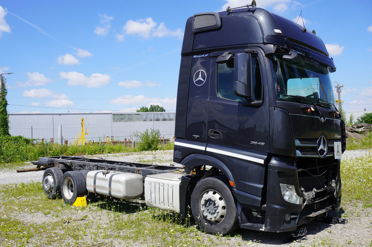 MERCEDES-BENZ Actros 2545 GIGA / without engine - قطع الغيار: صور 1 MERCEDES-BENZ Actros 2545 GIGA / without engine - قطع الغيار: صور 1
