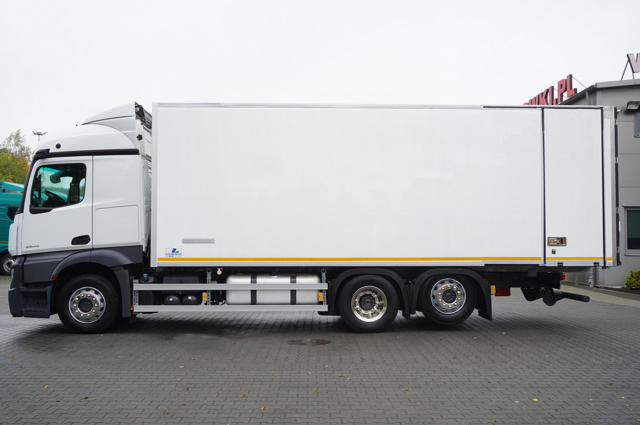 MERCEDES-BENZ Actros 2545 MP5 / Lecapitaine 18 EPAL refrigerator / Bitemperature / Carrier Supra 850 MT / ADR AT - مبردة شاحنة: صور 2 MERCEDES-BENZ Actros 2545 MP5 / Lecapitaine 18 EPAL refrigerator / Bitemperature / Carrier Supra 850 MT / ADR AT - مبردة شاحنة: صور 2