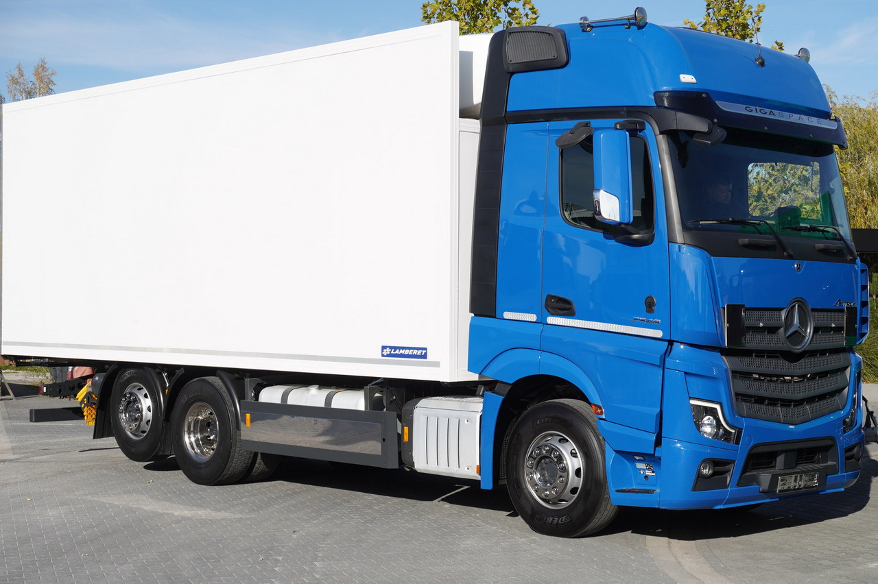 MERCEDES-BENZ Actros 2548 E6 / GIGA / Cab Lounge chair / Lamberet Refrigerator / Carrier Supra 950 - مبردة شاحنة: صور 2 MERCEDES-BENZ Actros 2548 E6 / GIGA / Cab Lounge chair / Lamberet Refrigerator / Carrier Supra 950 - مبردة شاحنة: صور 2