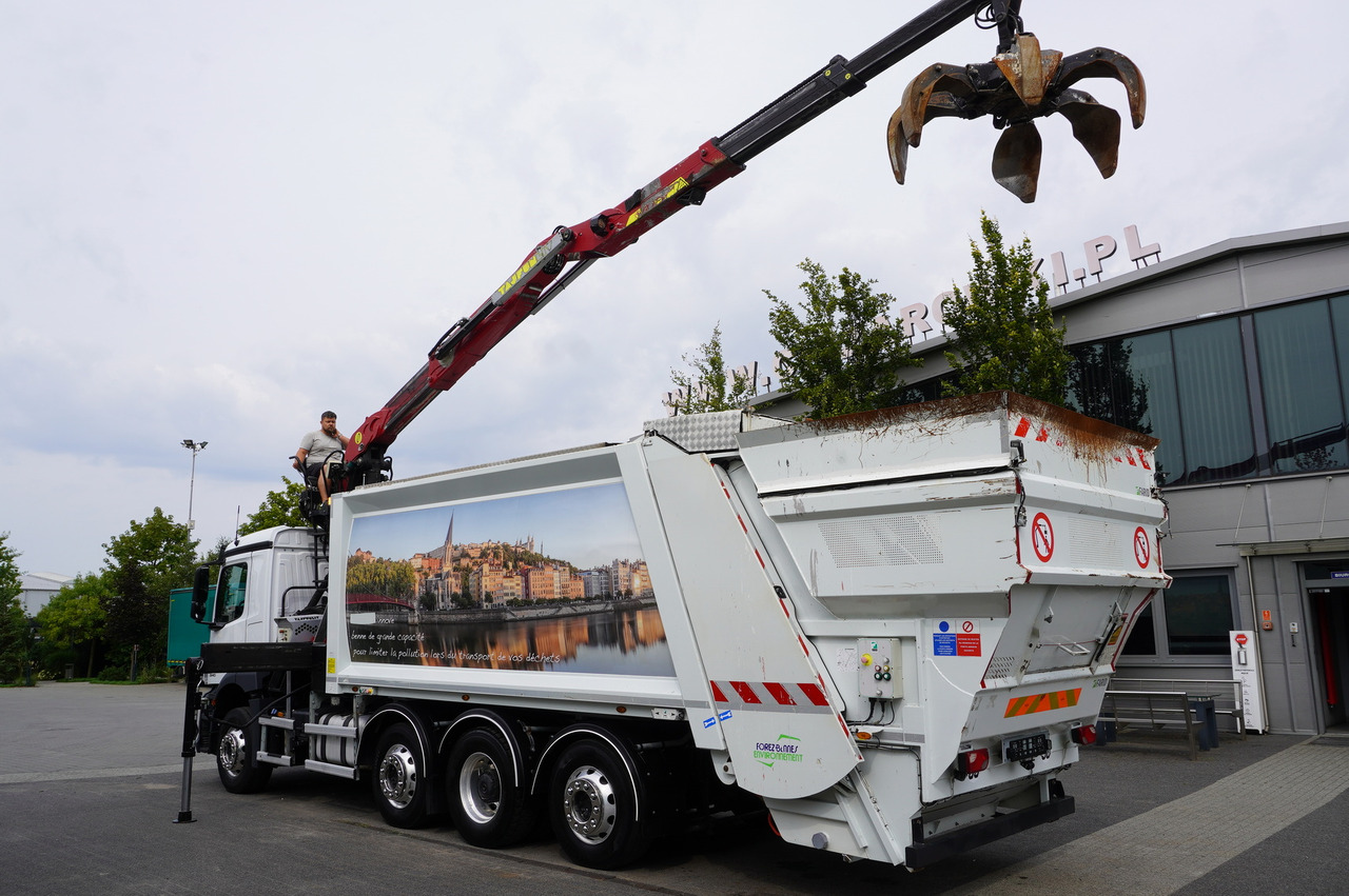 MERCEDES-BENZ Antos 3240 8x2 / Tajfun 5T crane / Farid Industries garbage truck/ 3 steered axles - فراغ شاحنة: صور 2 MERCEDES-BENZ Antos 3240 8x2 / Tajfun 5T crane / Farid Industries garbage truck/ 3 steered axles - فراغ شاحنة: صور 2