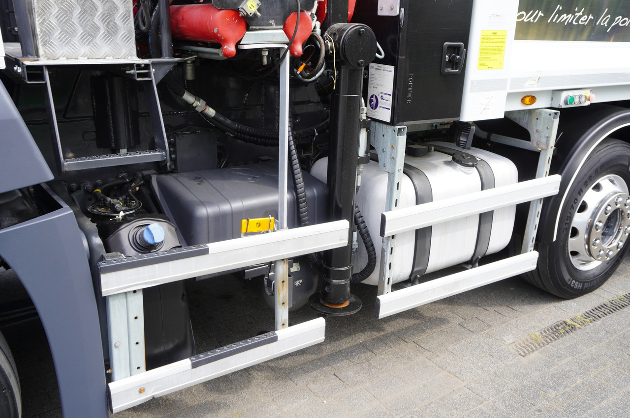 شاحنة القمامة MERCEDES-BENZ Antos 3240 8x2 / Tajfun 5T crane / Farid Industries garbage truck/ 3 steered axles: صور 10 شاحنة القمامة MERCEDES-BENZ Antos 3240 8x2 / Tajfun 5T crane / Farid Industries garbage truck/ 3 steered axles: صور 10