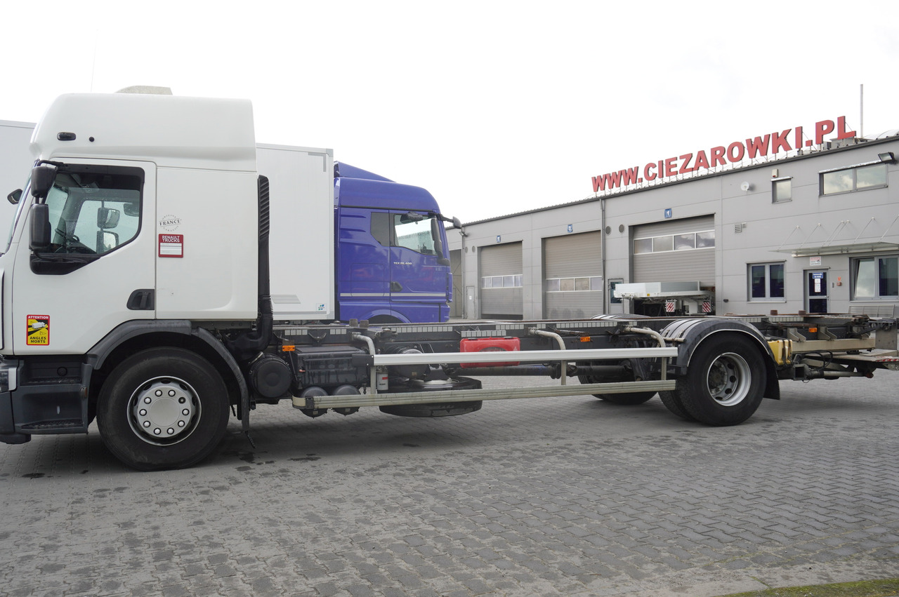RENAULT D19 Wide Glob / BDF / load capacity 11t / 280 thousand km / tail lift - الشاسيه شاحنة: صور 4 RENAULT D19 Wide Glob / BDF / load capacity 11t / 280 thousand km / tail lift - الشاسيه شاحنة: صور 4
