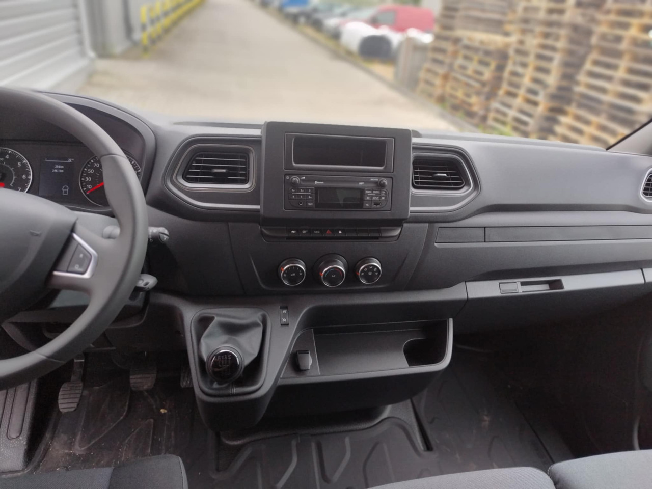 RENAULT Master / BRAND NEW Box van - الشاحنات الصغيرة صندوق مغلق: صور 4 RENAULT Master / BRAND NEW Box van - الشاحنات الصغيرة صندوق مغلق: صور 4