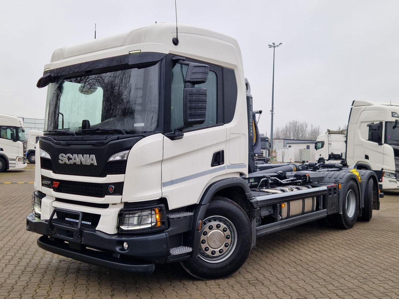 SCANIA P420 B6x2*4 / Meiller Kipper Tectrum RS 21 hooklift / 2025 / no mileage! - شاحنة ذات الخطاف: صور 4 SCANIA P420 B6x2*4 / Meiller Kipper Tectrum RS 21 hooklift / 2025 / no mileage! - شاحنة ذات الخطاف: صور 4