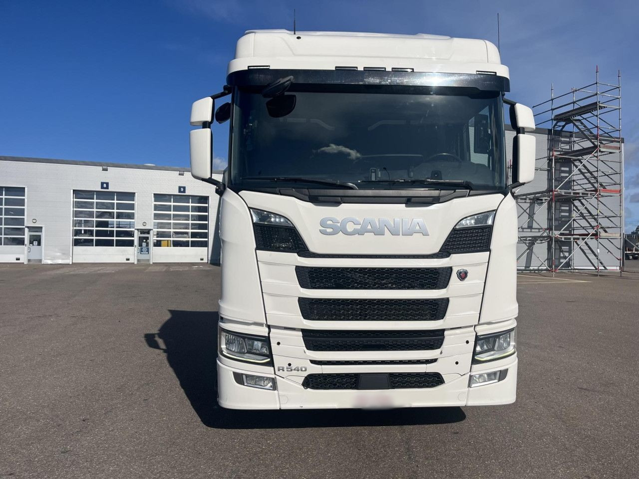 SCANIA R 540 B8x4NB / Truck chassis / Sleeper cab - الشاسيه شاحنة: صور 3 SCANIA R 540 B8x4NB / Truck chassis / Sleeper cab - الشاسيه شاحنة: صور 3
