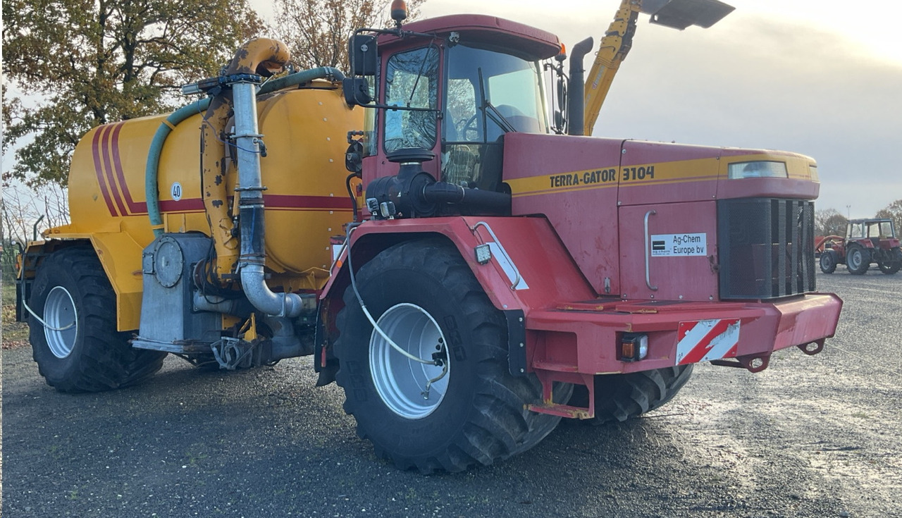 TERRA-GATOR TG 3104 Self-propelled liquid manure spreader - نثر السماد: صور 4 TERRA-GATOR TG 3104 Self-propelled liquid manure spreader - نثر السماد: صور 4