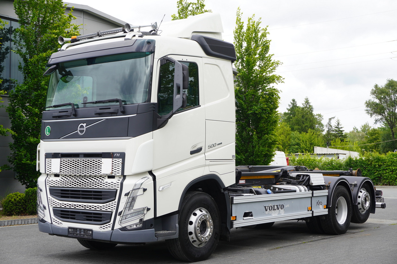 VOLVO FH 500 / VDL hooklift 21 tons / 2022 / steering 3d axle / 2 units - شاحنة ذات الخطاف: صور 2 VOLVO FH 500 / VDL hooklift 21 tons / 2022 / steering 3d axle / 2 units - شاحنة ذات الخطاف: صور 2