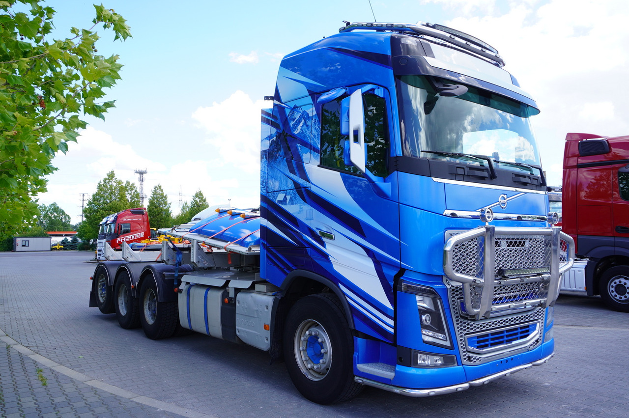 VOLVO FH16 750 8x4 / ALUCAR stanchion superstructure / 7.6 m chassis / Steered axle - شاحنة قطع الأشجار: صور 4 VOLVO FH16 750 8x4 / ALUCAR stanchion superstructure / 7.6 m chassis / Steered axle - شاحنة قطع الأشجار: صور 4