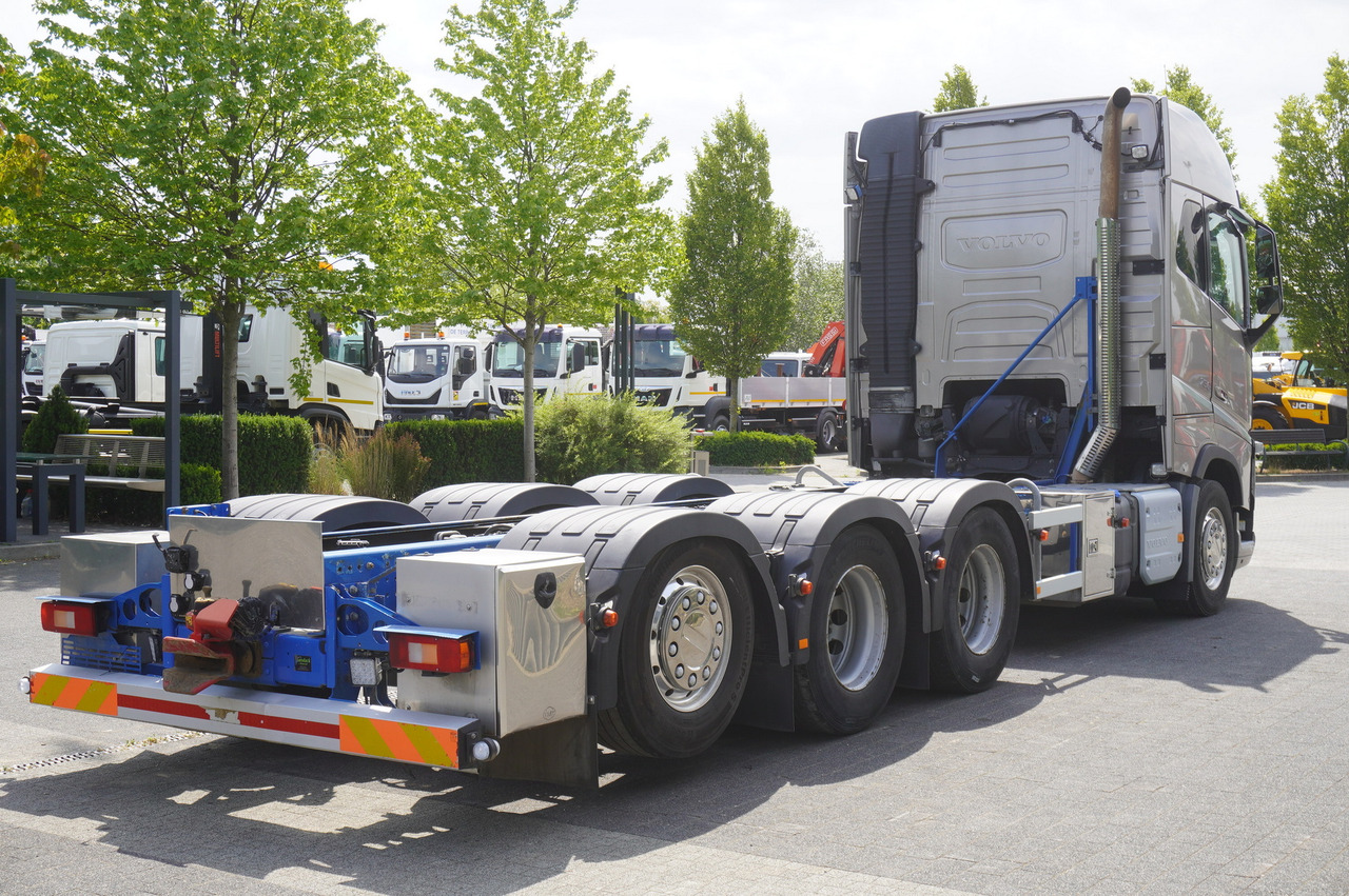 VOLVO FH16 750 8x4x4 / 750 HP! / Frame 685 cm / Steered 4th axle - الشاسيه شاحنة: صور 5 VOLVO FH16 750 8x4x4 / 750 HP! / Frame 685 cm / Steered 4th axle - الشاسيه شاحنة: صور 5