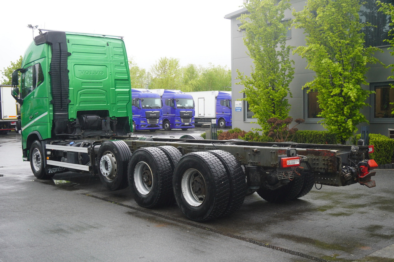 VOLVO Volvo FH16 750 8×4 / 750 HP! / 7.2 m chassis - شاحنة كرين: صور 5 VOLVO Volvo FH16 750 8×4 / 750 HP! / 7.2 m chassis - شاحنة كرين: صور 5
