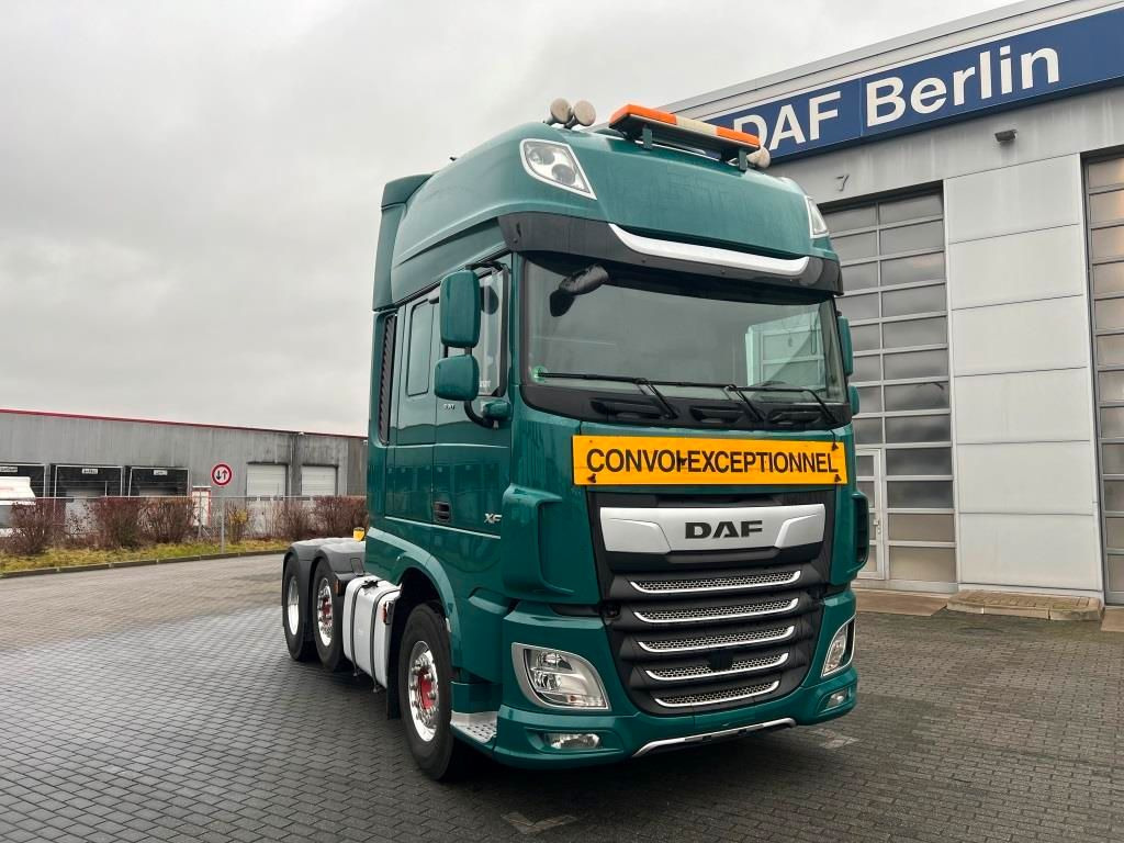 DAF XF 530 SSC FTG Liftlenkachse Retarder Standklima - شاحنة جرار: صور 1 DAF XF 530 SSC FTG Liftlenkachse Retarder Standklima - شاحنة جرار: صور 1
