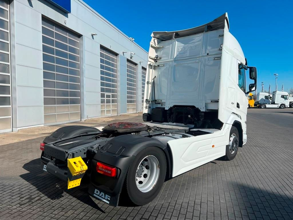 DAF XFn 480 FT Intarder 2xTank 1.105 L Vollspoiler - شاحنة جرار: صور 4 DAF XFn 480 FT Intarder 2xTank 1.105 L Vollspoiler - شاحنة جرار: صور 4