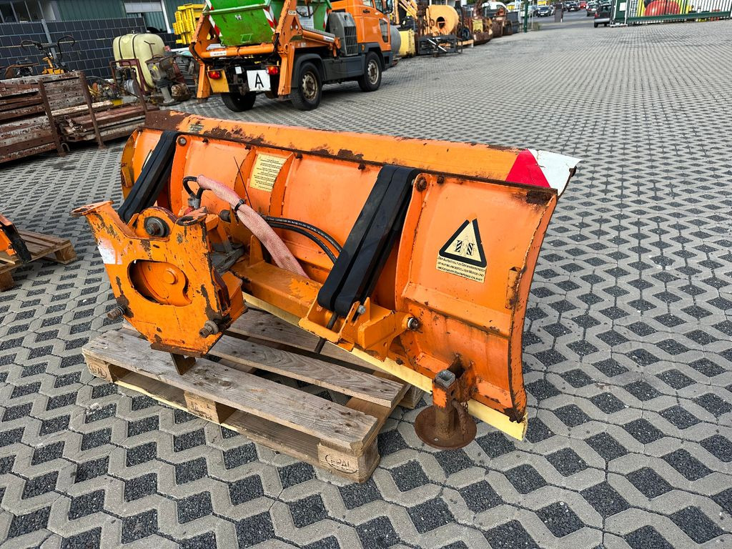 Unimog Schneepflug 2000 mm - كاسحة ثلوج: صور 3 Unimog Schneepflug 2000 mm - كاسحة ثلوج: صور 3