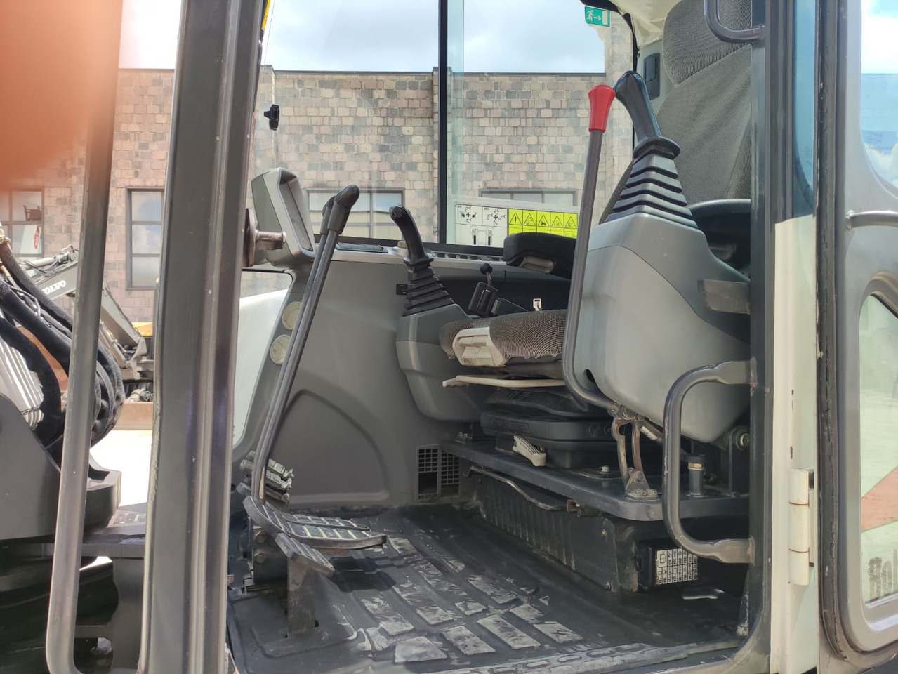 BOBCAT E80EA - حفارات زحافة: صور 5 BOBCAT E80EA - حفارات زحافة: صور 5