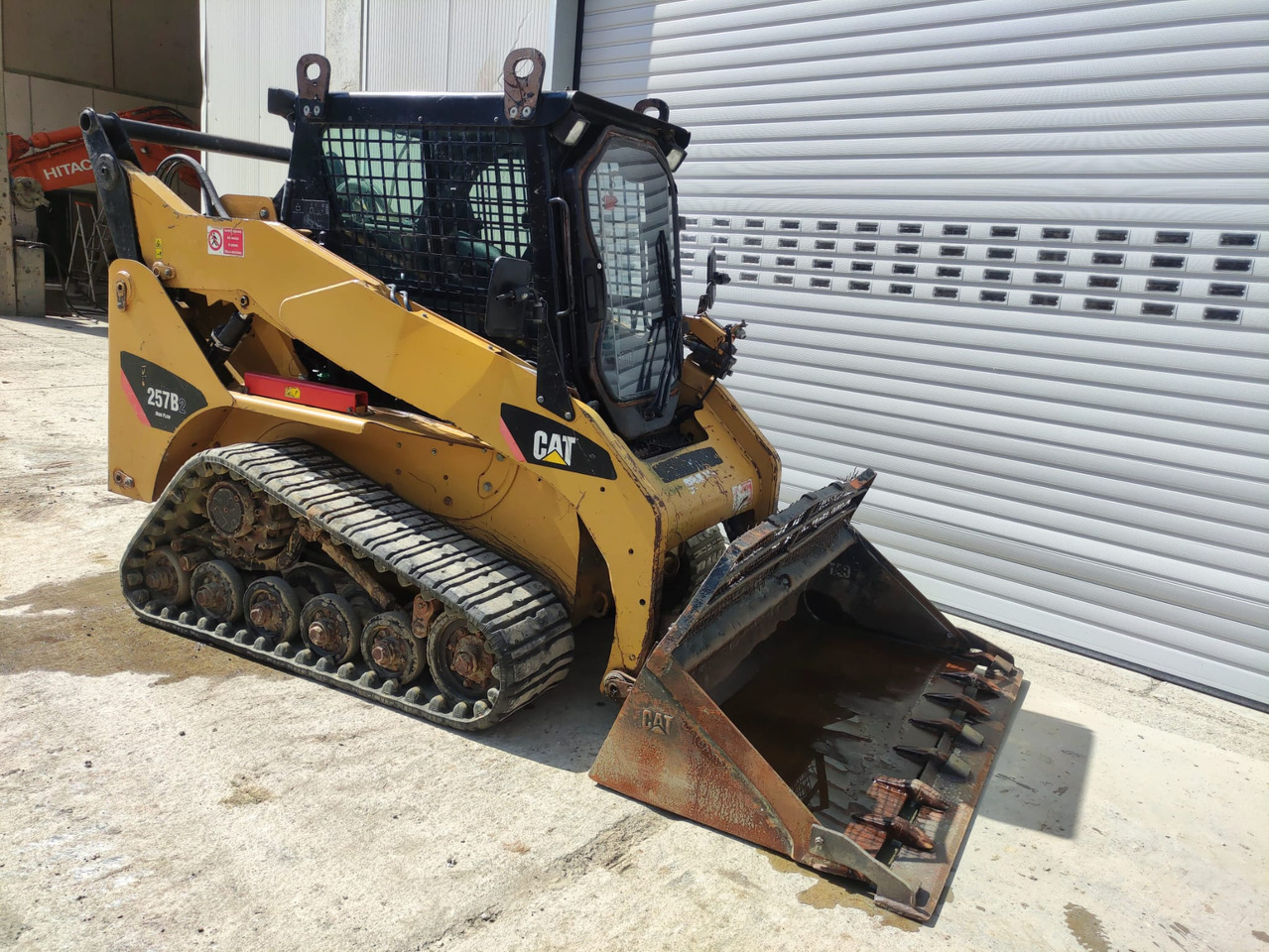 CATERPILLAR 257B2 - اللودر المجنزر صغير: صور 3 CATERPILLAR 257B2 - اللودر المجنزر صغير: صور 3