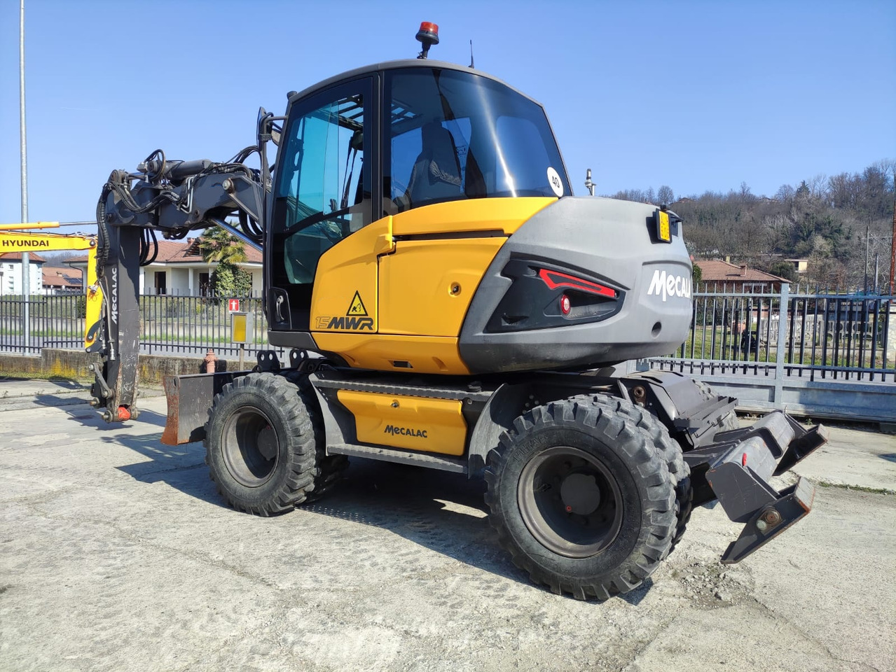MECALAC 15 MWR - حفارة على عجلات: صور 2 MECALAC 15 MWR - حفارة على عجلات: صور 2