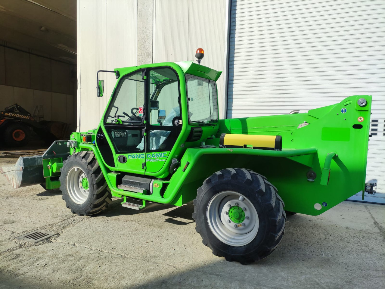 MERLO P.4017 - رافعة تلسكوبية: صور 4 MERLO P.4017 - رافعة تلسكوبية: صور 4