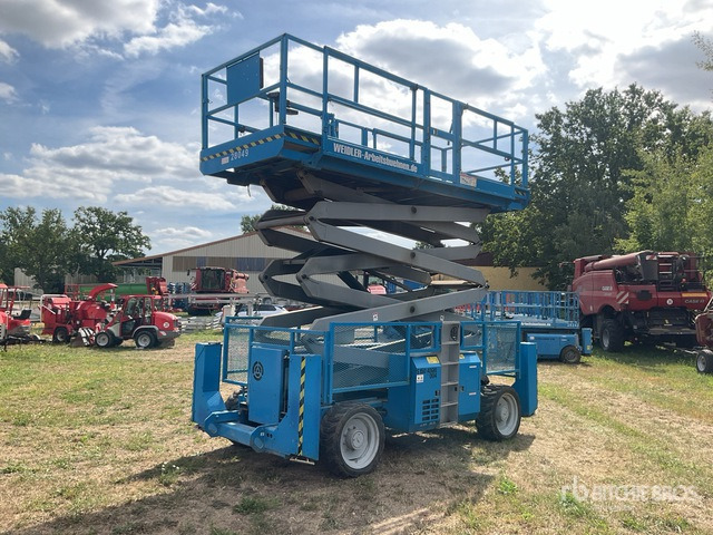 2007 Genie 4390RT 4x4 Diesel Scissor Lift - رافعات مقصية: صور 4 2007 Genie 4390RT 4x4 Diesel Scissor Lift - رافعات مقصية: صور 4