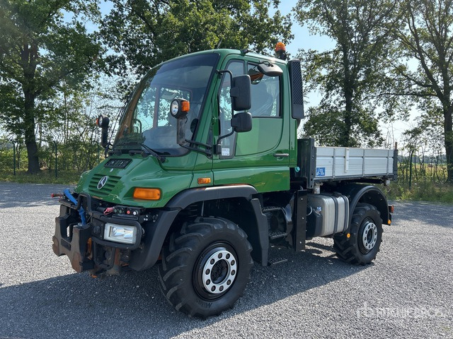 2007 Mercedes-Benz Unimog U400 4x4 Utility Truck - التقطيع جزازة/ ماكينات قطع الحشائش: صور 1 2007 Mercedes-Benz Unimog U400 4x4 Utility Truck - التقطيع جزازة/ ماكينات قطع الحشائش: صور 1