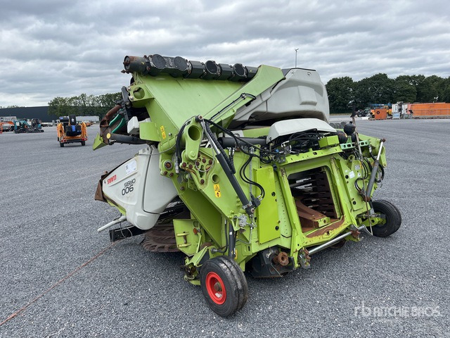2015 Claas ORBIS900 Forage Harvester Header - معدات حصادة الأعلاف: صور 3 2015 Claas ORBIS900 Forage Harvester Header - معدات حصادة الأعلاف: صور 3