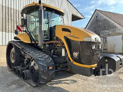 CHALLENGER MT765B - جرار مجنزر: صور 1 CHALLENGER MT765B - جرار مجنزر: صور 1