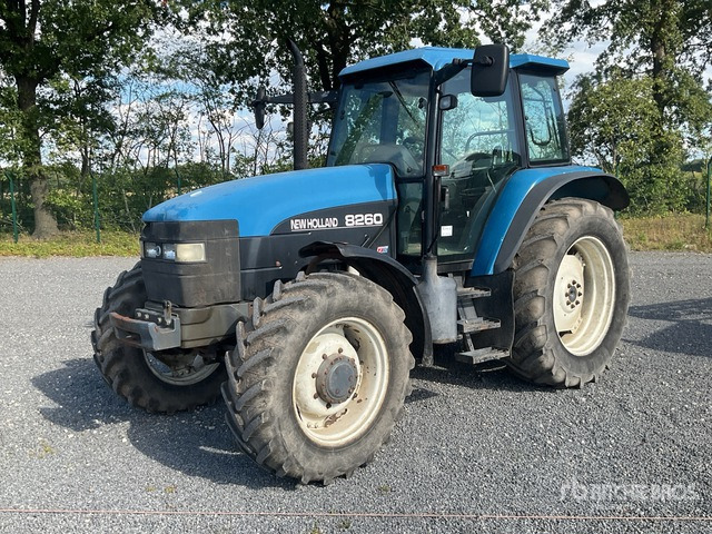 New Holland 8260 4WD Tractor - جرار: صور 1 New Holland 8260 4WD Tractor - جرار: صور 1