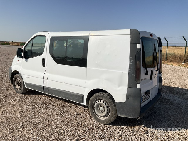 2003 Nissan Primastar 1.9D Cargo Van - فان, الشاحنات الصغيرة كابينة مزدوجة: صور 3 2003 Nissan Primastar 1.9D Cargo Van - فان, الشاحنات الصغيرة كابينة مزدوجة: صور 3