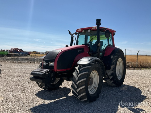 2005 Valtra T150 4WD Tractor - جرار: صور 2 2005 Valtra T150 4WD Tractor - جرار: صور 2
