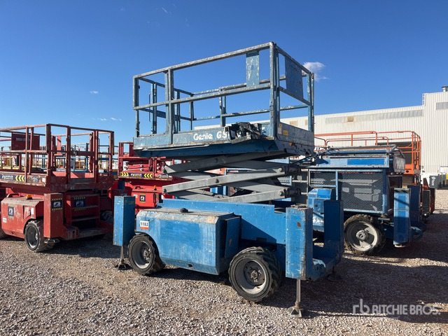2006 Genie GS2668RT Telescopic Boom Lift - رافعات مقصية: صور 1 2006 Genie GS2668RT Telescopic Boom Lift - رافعات مقصية: صور 1
