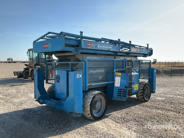 2006 Genie GS5390RT 4x4 Diesel Scissor Lift - رافعات مقصية: صور 3 2006 Genie GS5390RT 4x4 Diesel Scissor Lift - رافعات مقصية: صور 3