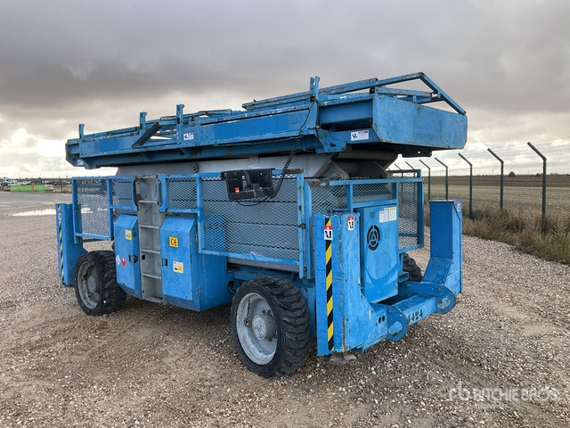 2006 Genie GS5390RT 4x4 Diesel Scissor Lift - رافعات مقصية: صور 2 2006 Genie GS5390RT 4x4 Diesel Scissor Lift - رافعات مقصية: صور 2