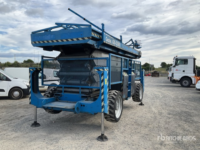 2008 Genie GS-5390RT 4x4 Diesel Scissor Lift - رافعات مقصية: صور 3 2008 Genie GS-5390RT 4x4 Diesel Scissor Lift - رافعات مقصية: صور 3