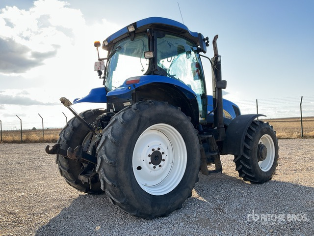 2008 New Holland T6070 4WD Tractor - جرار: صور 3 2008 New Holland T6070 4WD Tractor - جرار: صور 3