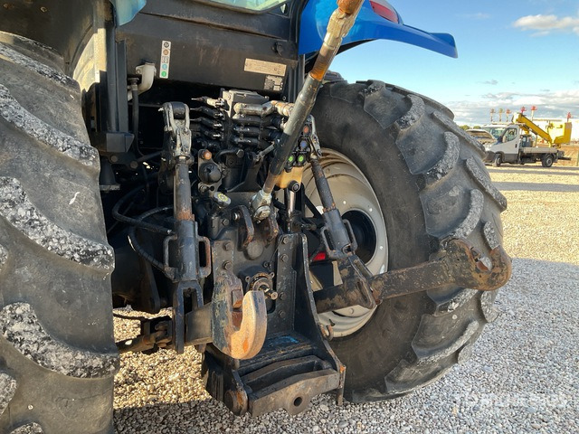 2008 New Holland T6070 4WD Tractor - جرار: صور 4 2008 New Holland T6070 4WD Tractor - جرار: صور 4
