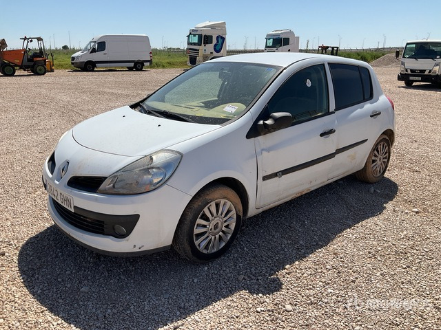 2008 Renault Clio 1.5D (Inoperable) Automobile - سيارة: صور 1 2008 Renault Clio 1.5D (Inoperable) Automobile - سيارة: صور 1