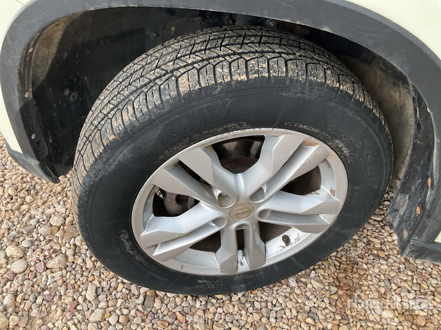 2012 Nissan X-Trail AWD SUV - سيارة دفع رباعي: صور 5 2012 Nissan X-Trail AWD SUV - سيارة دفع رباعي: صور 5