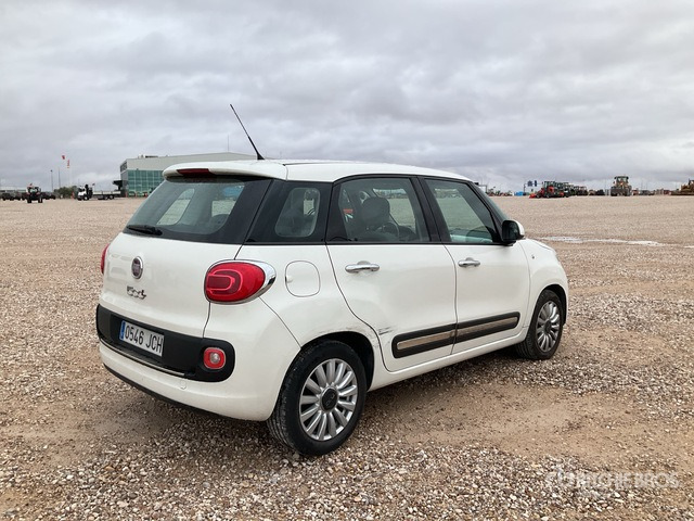 2014 Fiat 500 500L 1.3 JTD Automobile - سيارة: صور 3 2014 Fiat 500 500L 1.3 JTD Automobile - سيارة: صور 3