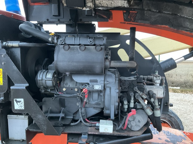 2015 JLG 450AJ Series ll 4WD Diesel Articulating Boom Lift - رافعات سلة مفصلية: صور 4 2015 JLG 450AJ Series ll 4WD Diesel Articulating Boom Lift - رافعات سلة مفصلية: صور 4