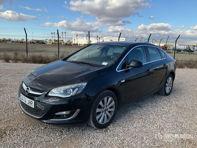 2015 Opel Astra Automobile - سيارة: صور 1 2015 Opel Astra Automobile - سيارة: صور 1